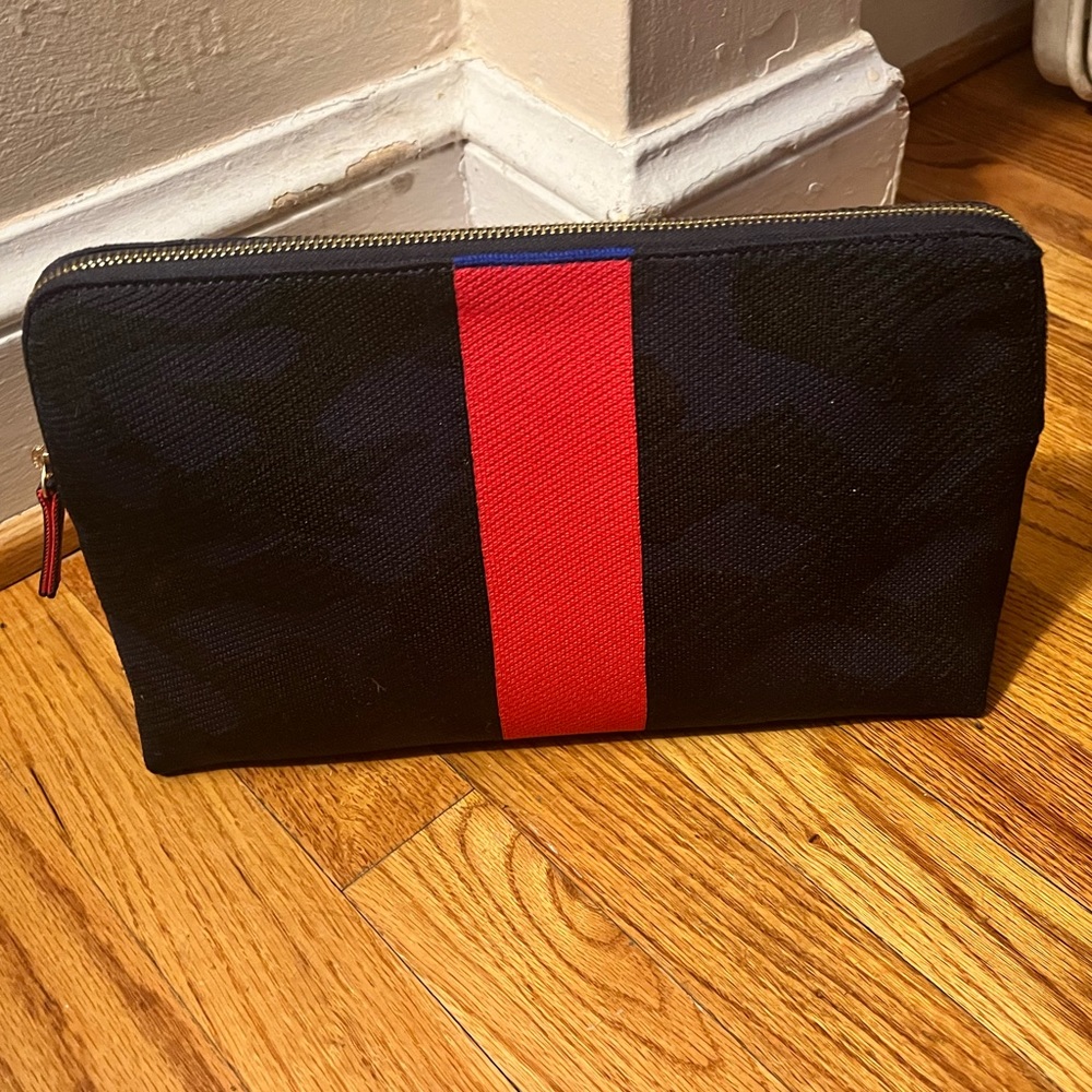 Rothy’s vanity pouch
